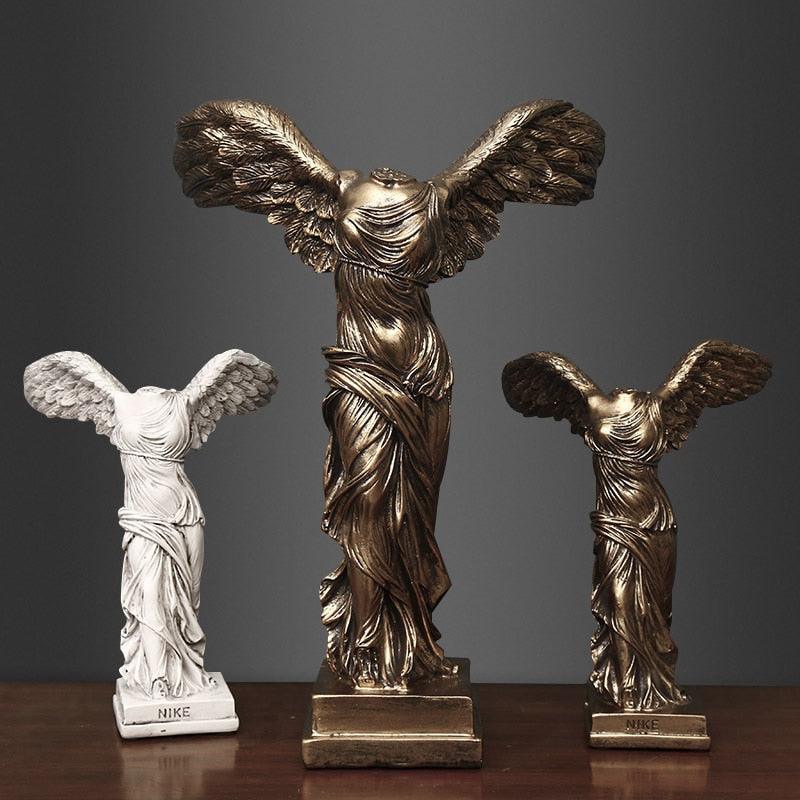 Escultura Nórdica Vitória Alada -  Vitrella