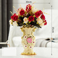 Arranjo de Flores com Vaso Vintage Ouro Fosco em Porcelana vitrella
