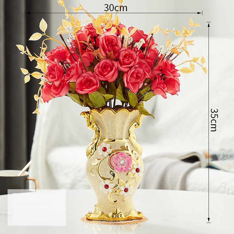 Arranjo de Flores com Vaso Vintage Ouro Fosco em Porcelana vitrella
