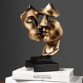 Escultura "O Beijo de Ouro" -  Vitrella